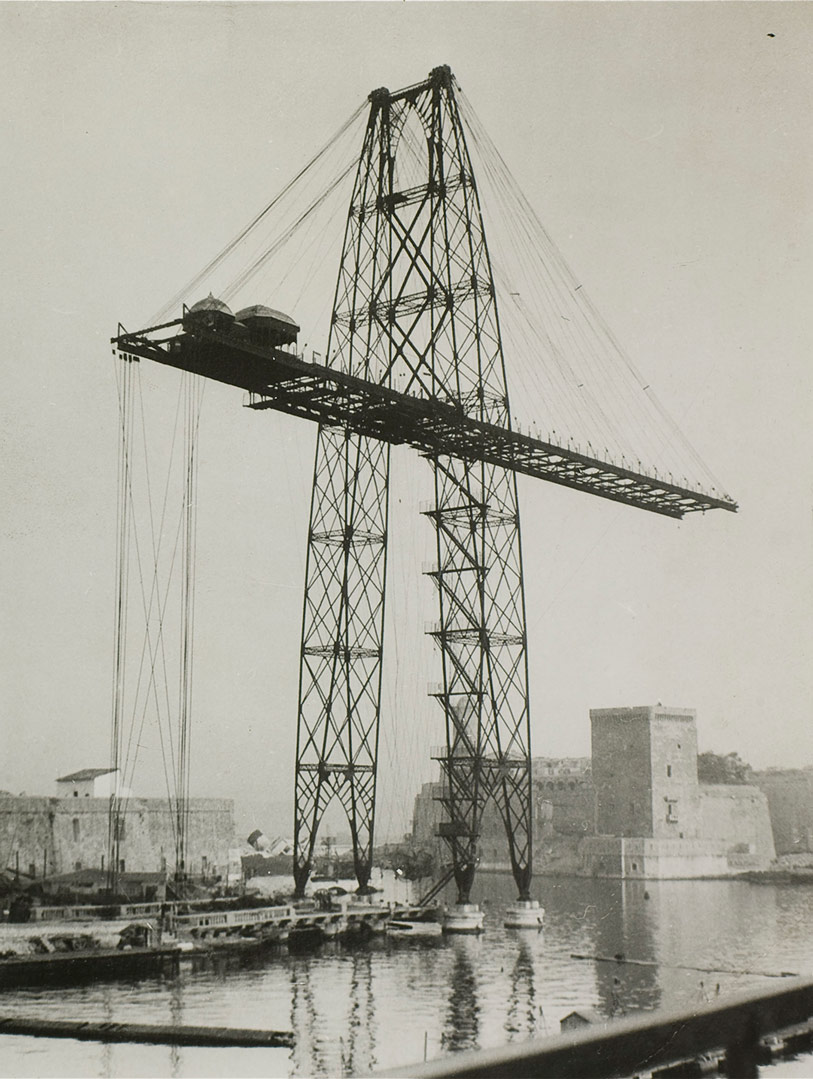La Pile sud du Pont Transbordeur et le Cap-Corse 1944 coll. Musée d'Histoire de Marseille